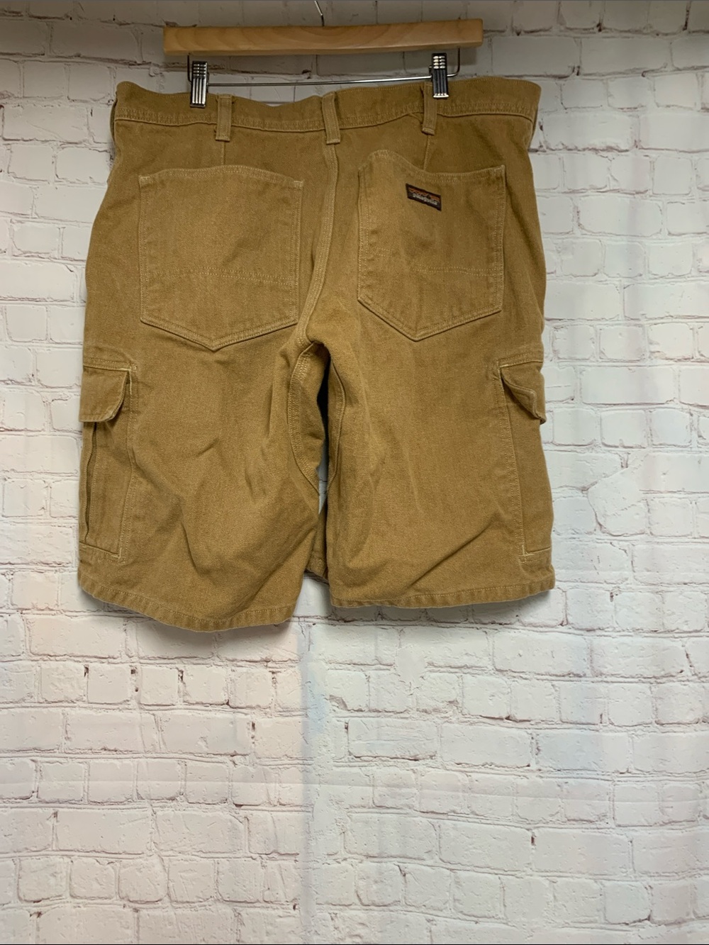 Patagonia Khaki Iron Forge Canvas Hemp Cargo Organic Shorts Size 38 x 11